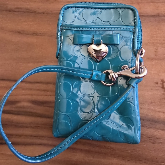 Coach Teal Wristlet with Heart Charm - Picture 2 of 6